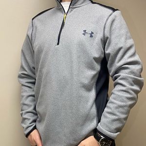 Men’s gray Under Armour fleece quarter zip